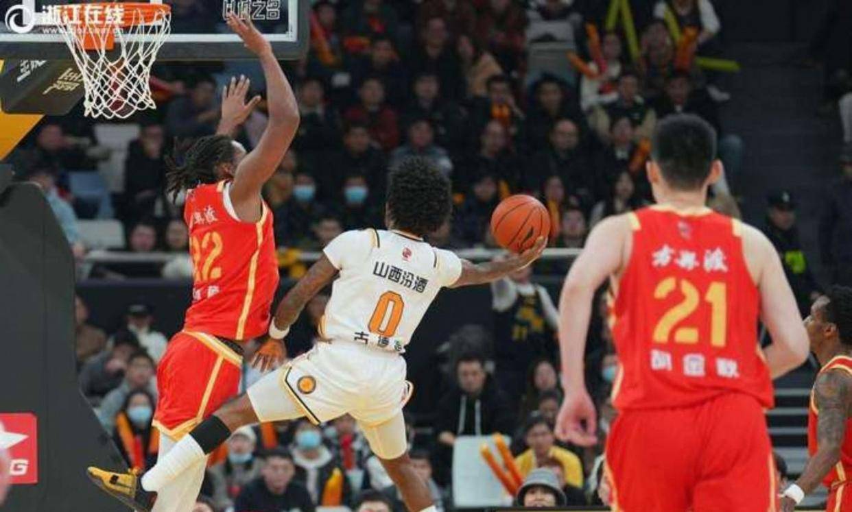 赛后瓦伦西亚外线爆发——CBA常规赛节点到来，目标明确，球队文化再被提及